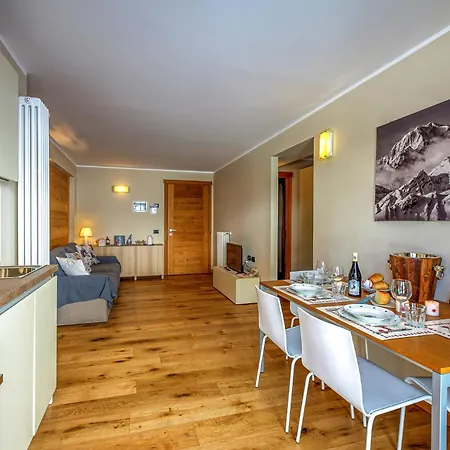 Maison Chercrouit - Dove La Pista Inizia Da Casa Курмайор